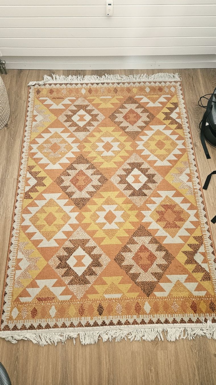 Tappeti: Teppich 120x170 – Usato da Konolfingen venduto da Aprilsnow93