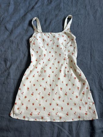 Robe d'été imprimé fleurs motif rose – taille S
