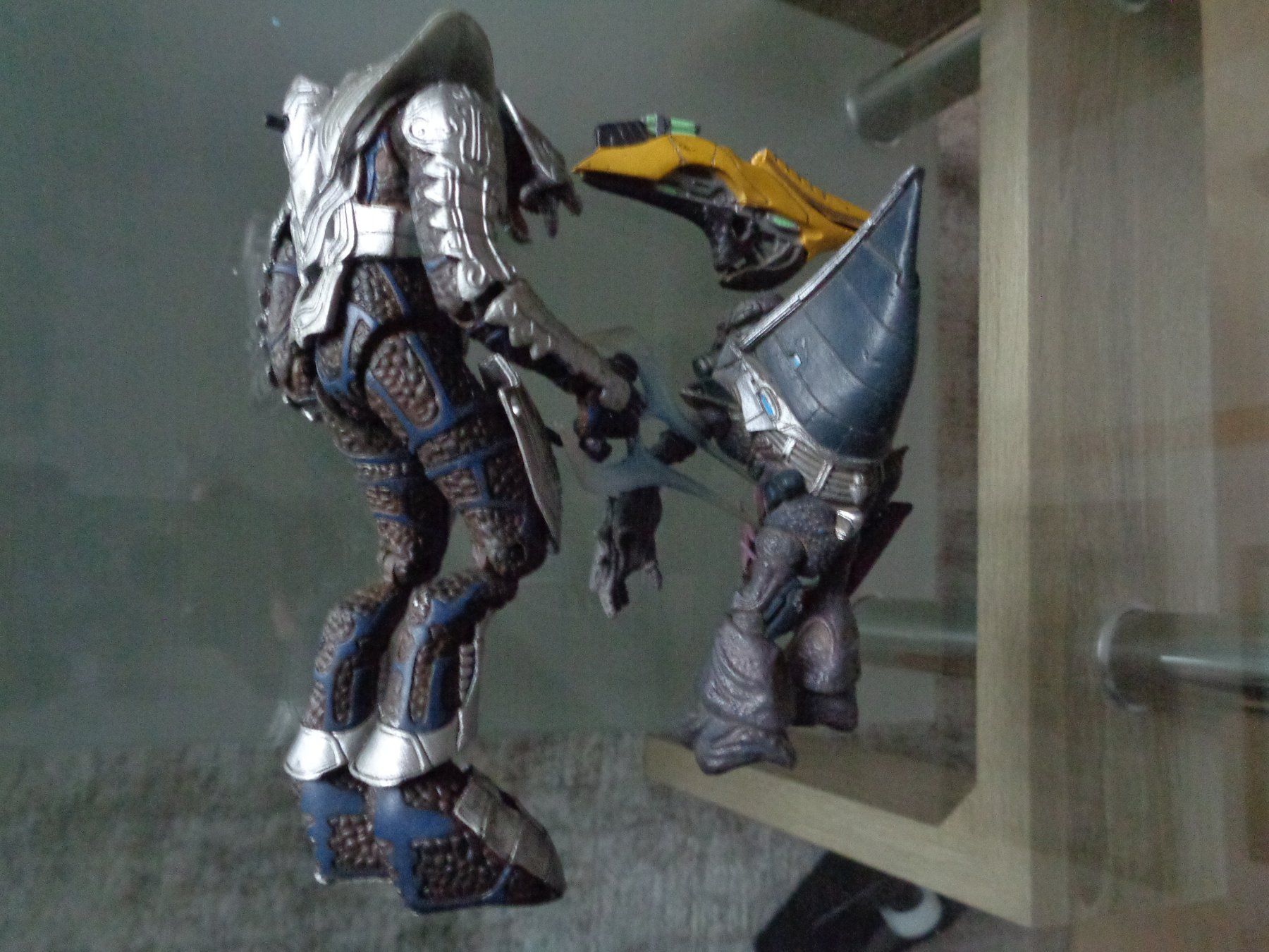 Figurines: HALO Arbiter und Grunt – D'occasion à sargans par Angamar 3