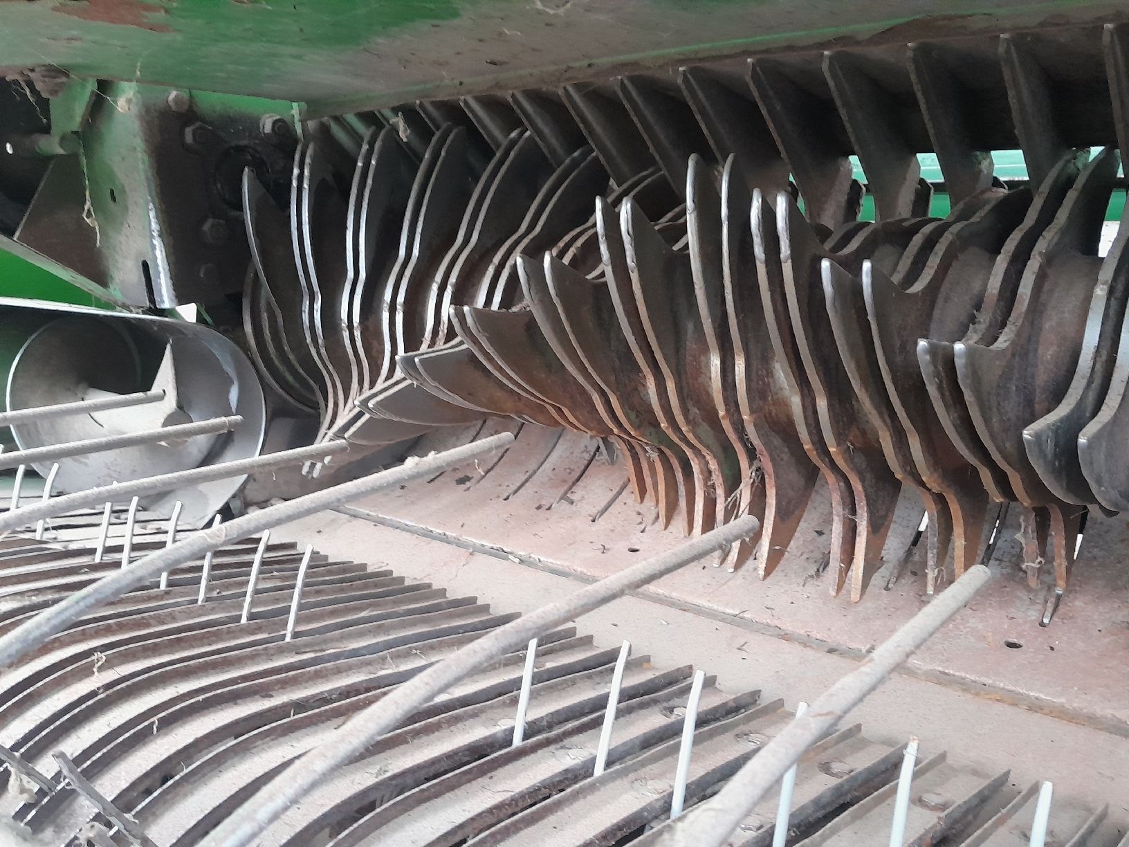 Krone Tutte le macchine: Krone Vario Pack 1500 – Usato da Kaltbrunn venduto da mic_7kfn 3
