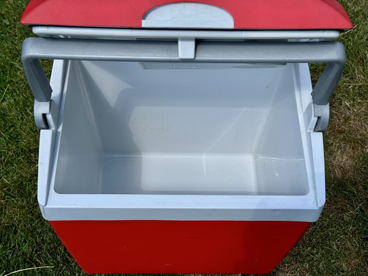 Mobicool Réfrigérateurs et refroidissement: Kühlbox 12V/230V – D'occasion à Zürich par Barcelon 5