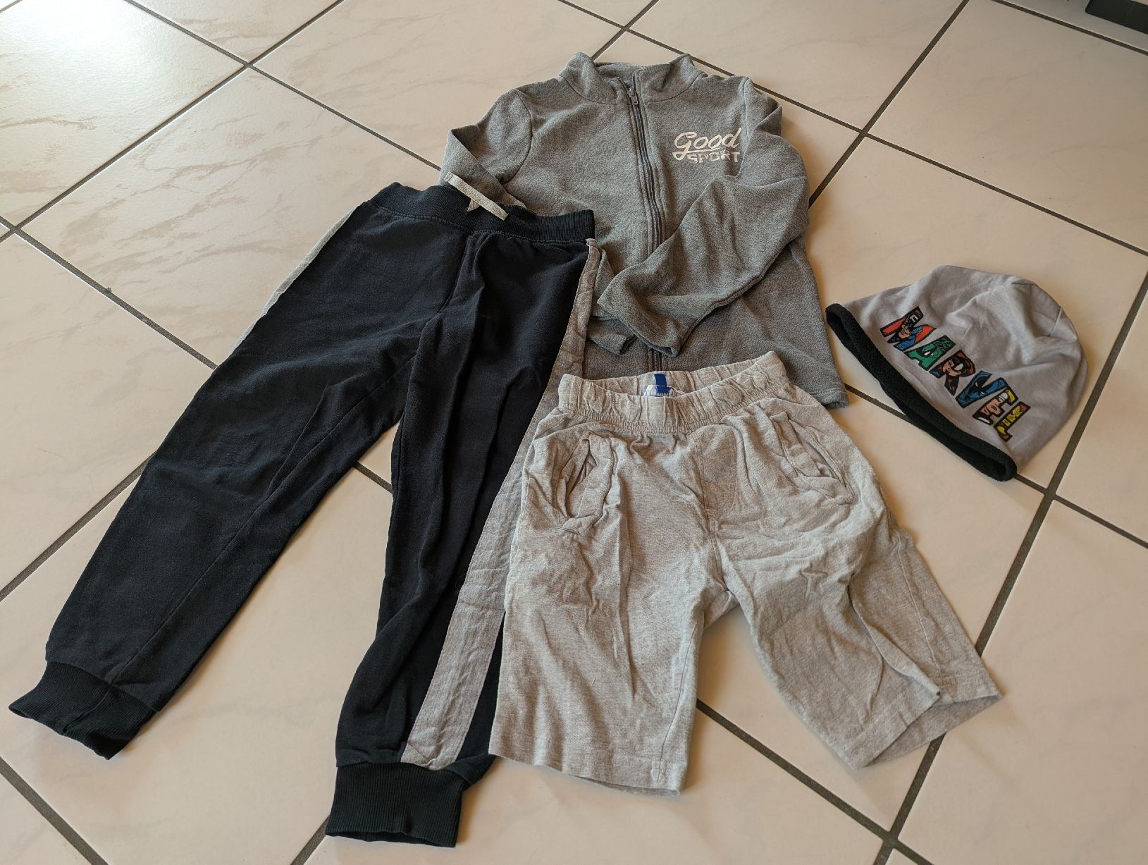 Lotti & Set di vestiti: Kleider Paket 110 – Usato da Arch venduto da sunneschyn24