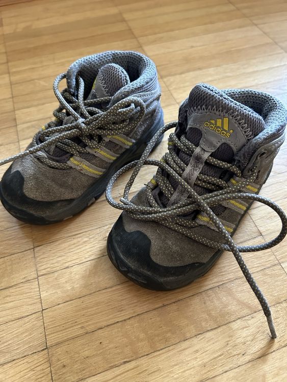 Adidas Wanderschuhe Gr. 21 Acheter sur Ricardo