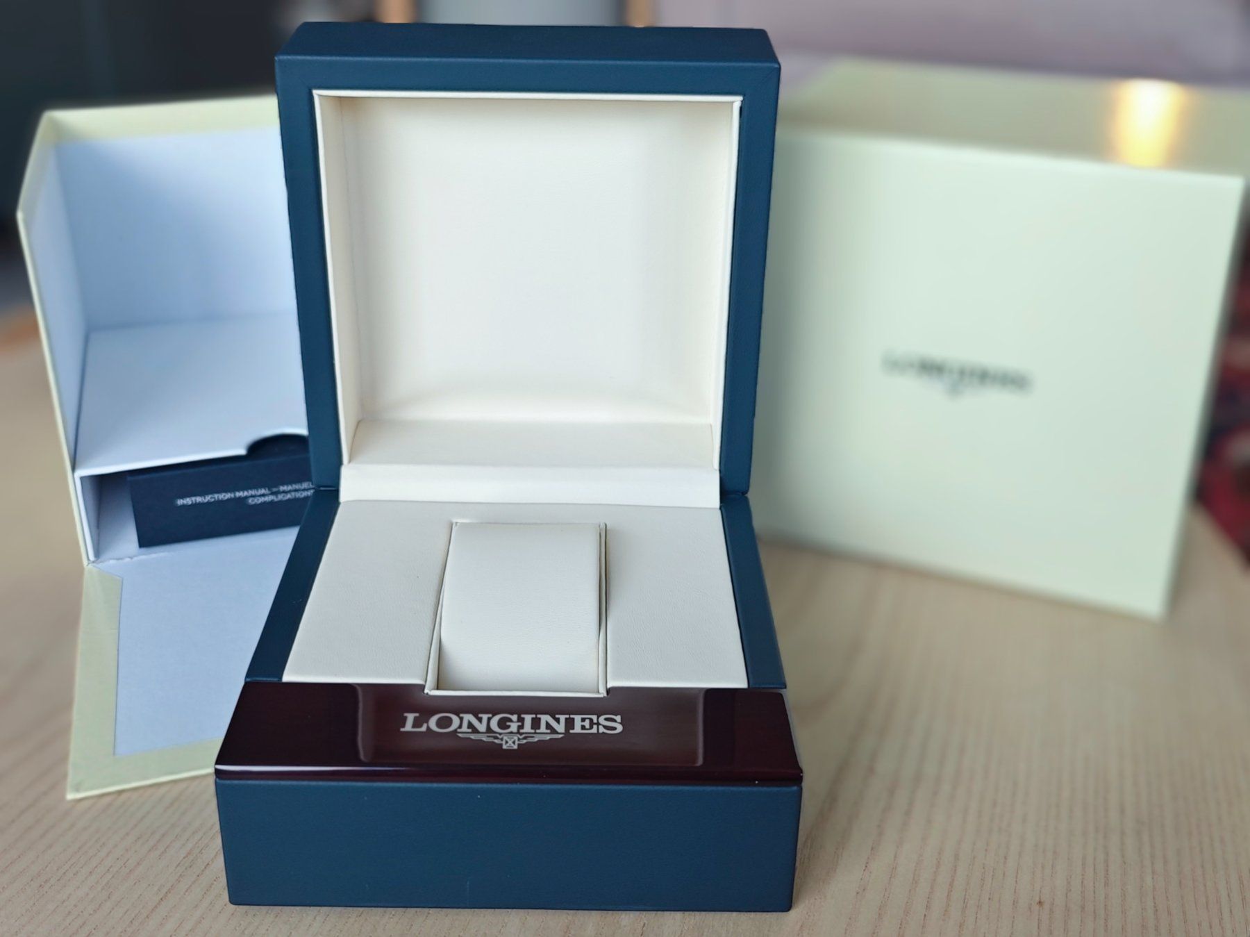 Longines Boîtes de montres: Longines Uhrenbox – D'occasion à Boniswil par dan_knk2