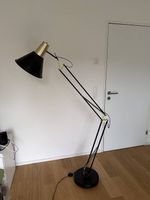 Schwarz-Gold Stehlampe