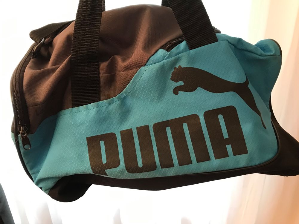 Kleine Puma Sporttasche blau schwarz Kaufen auf Ricardo