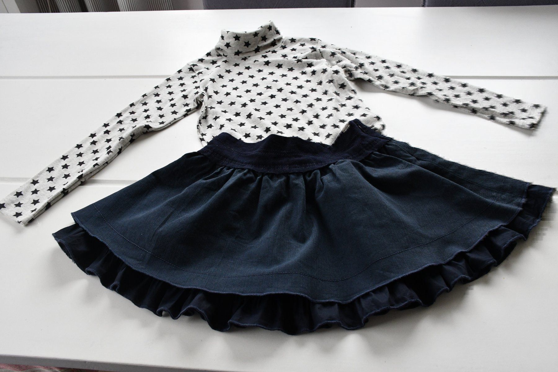Camicette, T-shirt & Top: neu Tshirt von Petit Bateau gr.122-128 – Nuovo e nell'imballaggio originale da Nuglar venduto da Korsika2 3