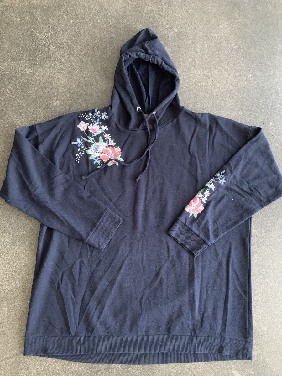 C&A Pullover & Sweatshirts: Kapuzenpulli Grösse XL – Gebraucht aus Thun von Chrabu 1
