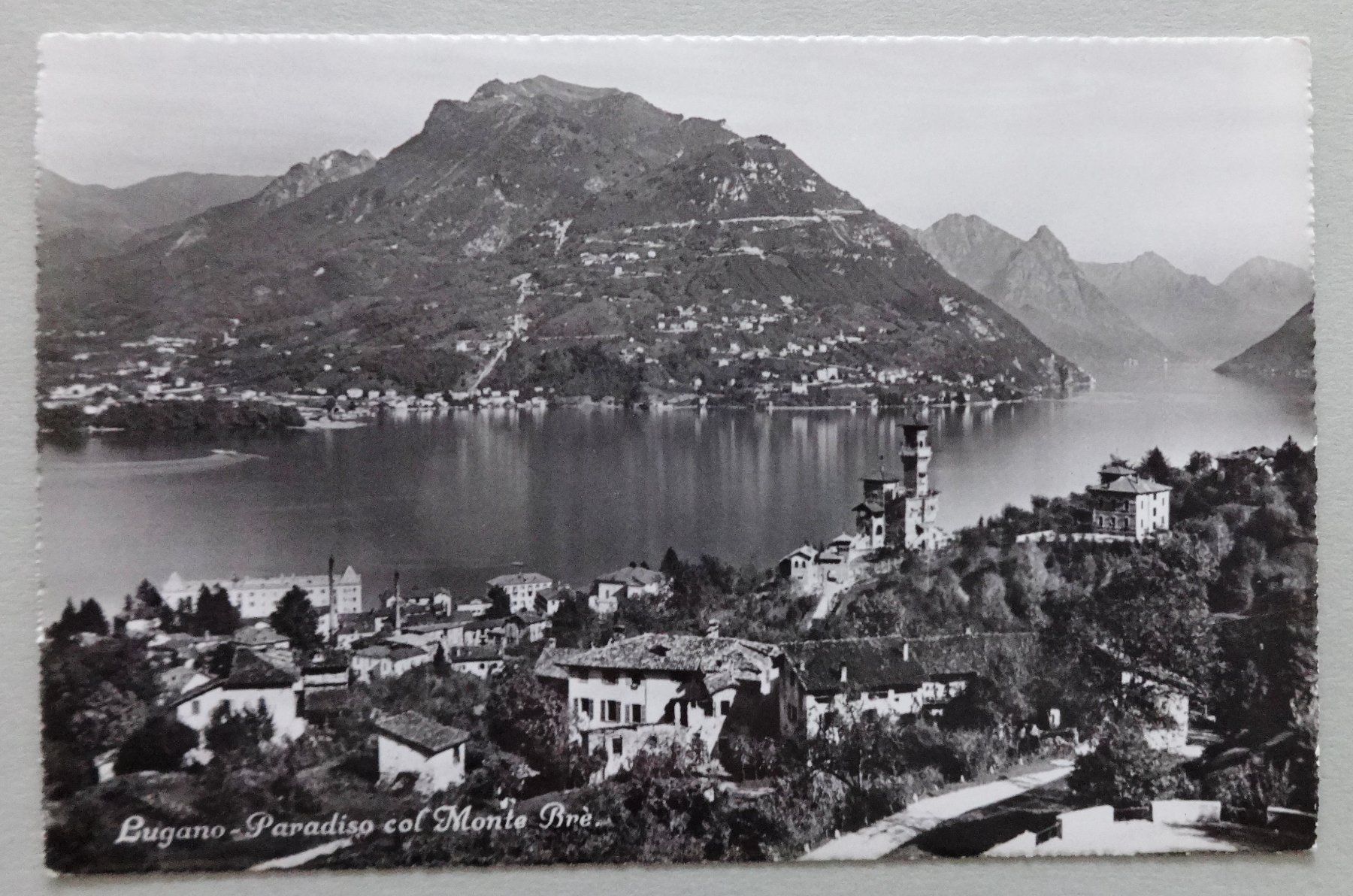 Ansichtskarten: Lugano-Paradiso col Monte Brè – Gebraucht aus Fétigny von Billy2miny