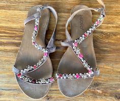 schöne Sandalen von der NILE Boutique Gr. 38
