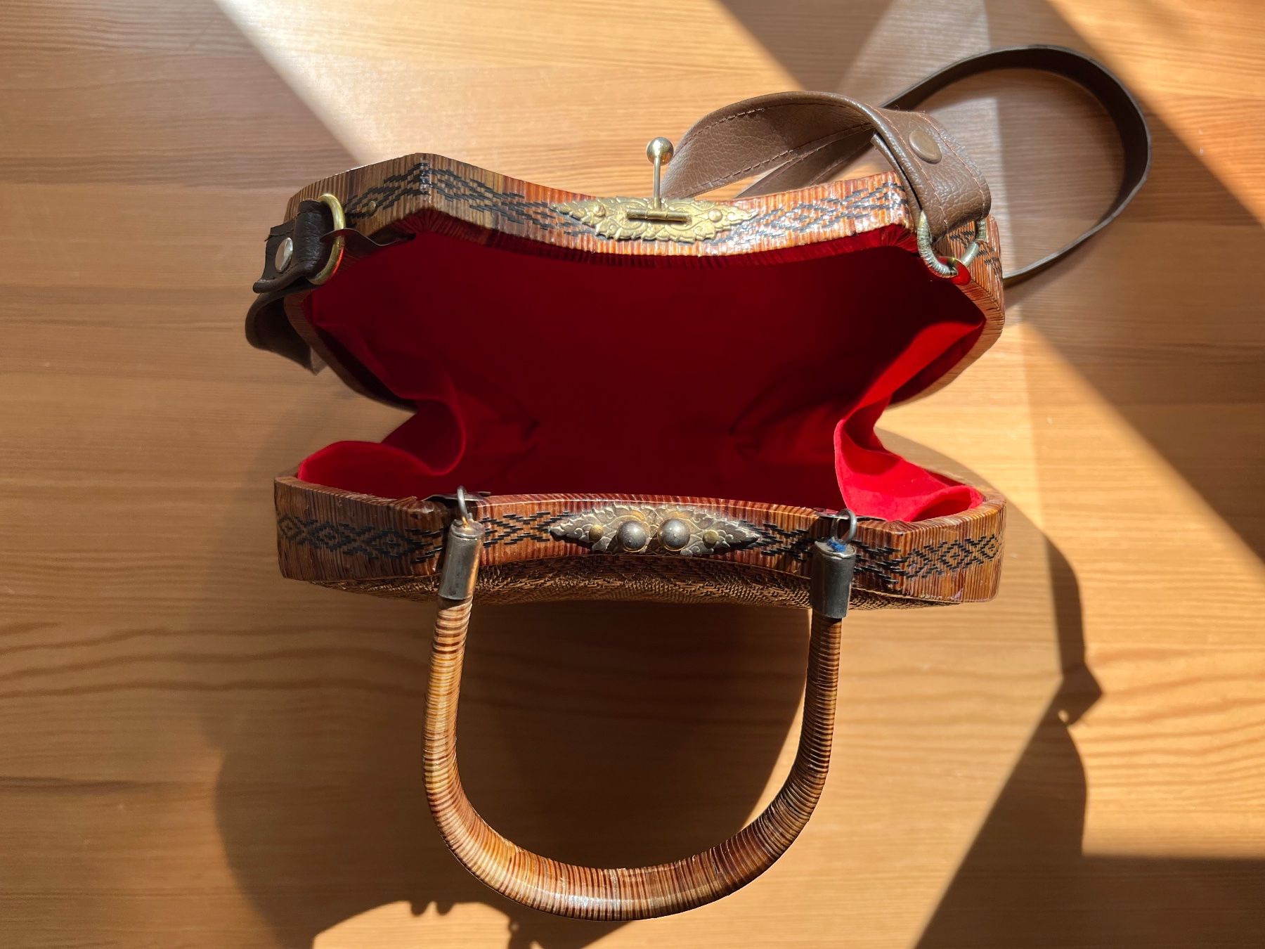 Borse da donna: Schöne geflochtene Vintage Tasche – Usato da Basel venduto da miriricar 4