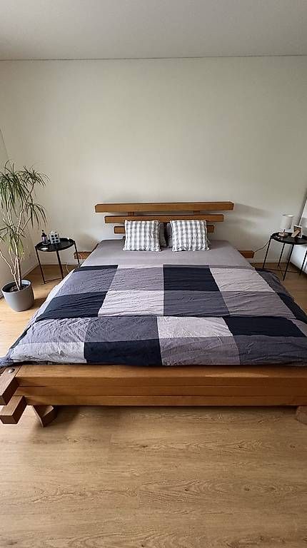 Letti: Doppelbett Vollholz Eiche – Usato da Winterthur venduto da Lucoelen