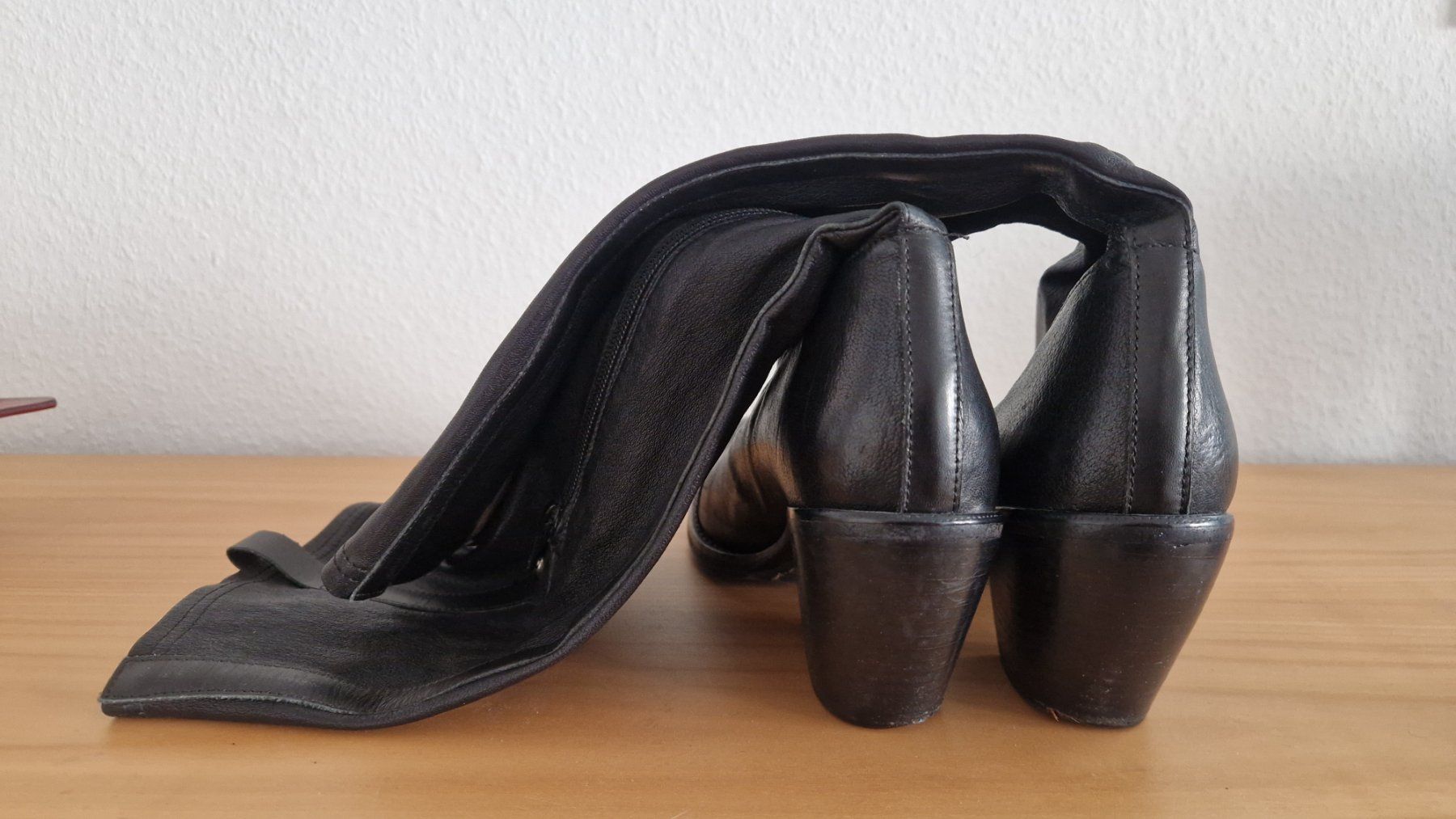 Damenschuhe: Stiefel mit elastischen Lederschaft – Gebraucht aus Luzern von kzu_8qsg 2