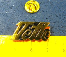 CHEVROLET VETTE SCHMUCK-PIN GOLDIG GEPRÄGT