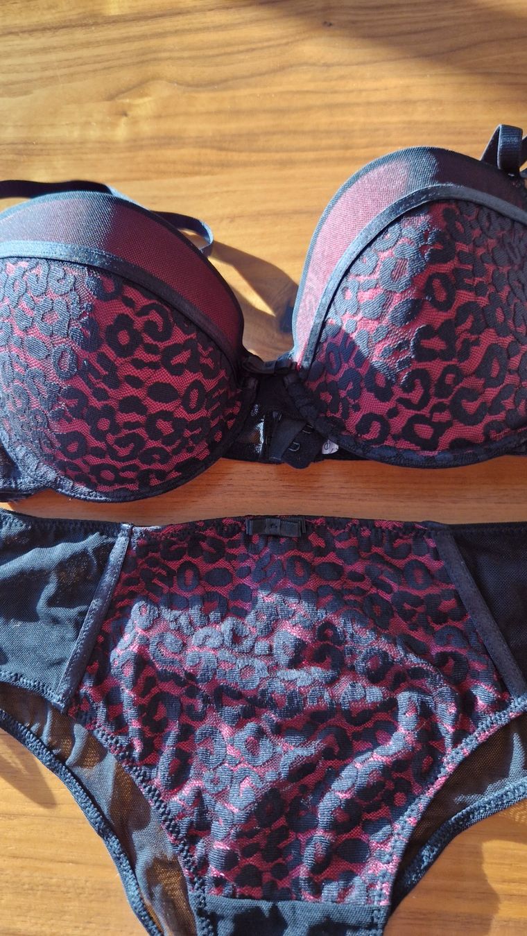Altra biancheria intima: BH Gr. 75B & 2 Slip neuwertig – Nuovo (secondo la descrizione) da Widnau venduto da Smanitu