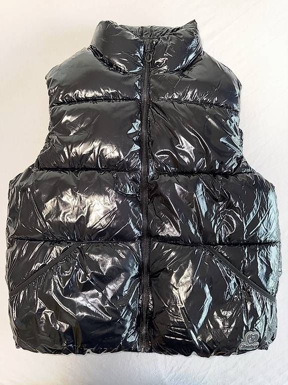 Gilet & Giacche senza maniche: Bershka Steppweste Schwarz  Glänzend – Usato da Aarau venduto da tit_ktn5 3
