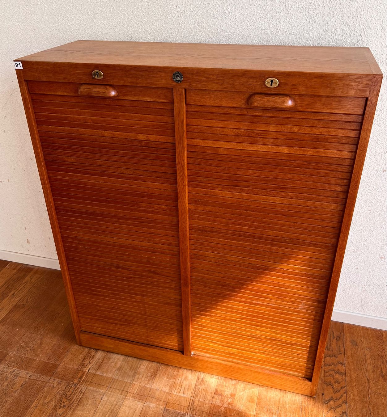 Schränke: Zweiteiligen Rollladenschrank, Guhl & Scheibler, Basel – Gebraucht aus Tecknau von salzberg.ch