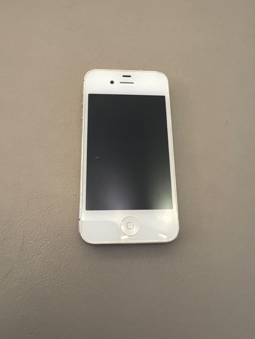 Apple Telefoni cellulari / Smartphones: iPhone 4 / 4s – Difettoso da Adliswil venduto da Busys