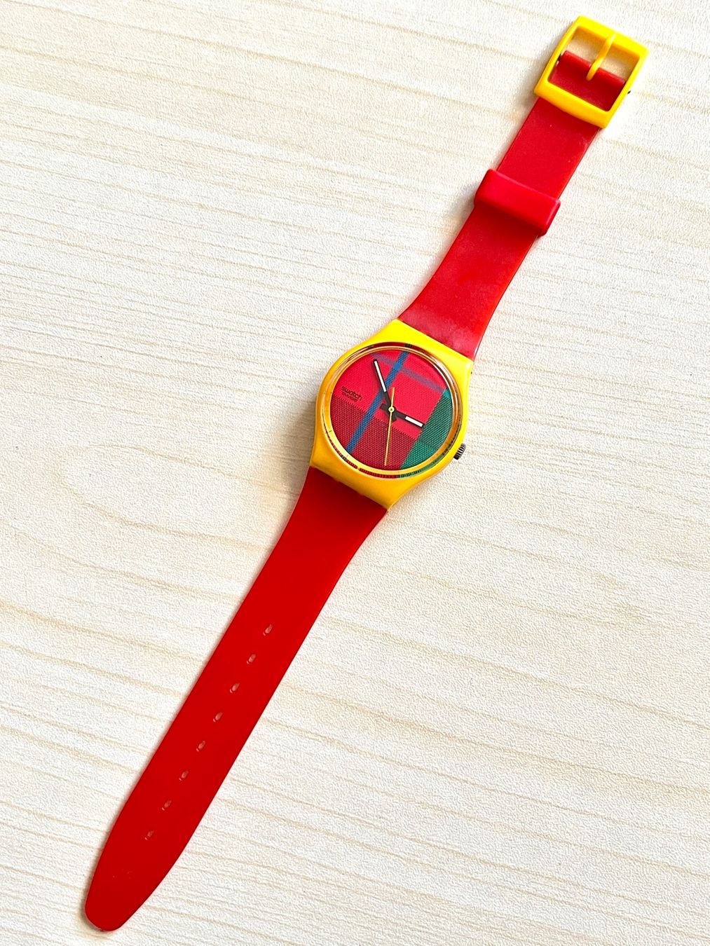 Swatch Uhren: Swatch Uhr, Klassiker, , tolles Design! – Gebraucht aus Grenchen von chththl 1