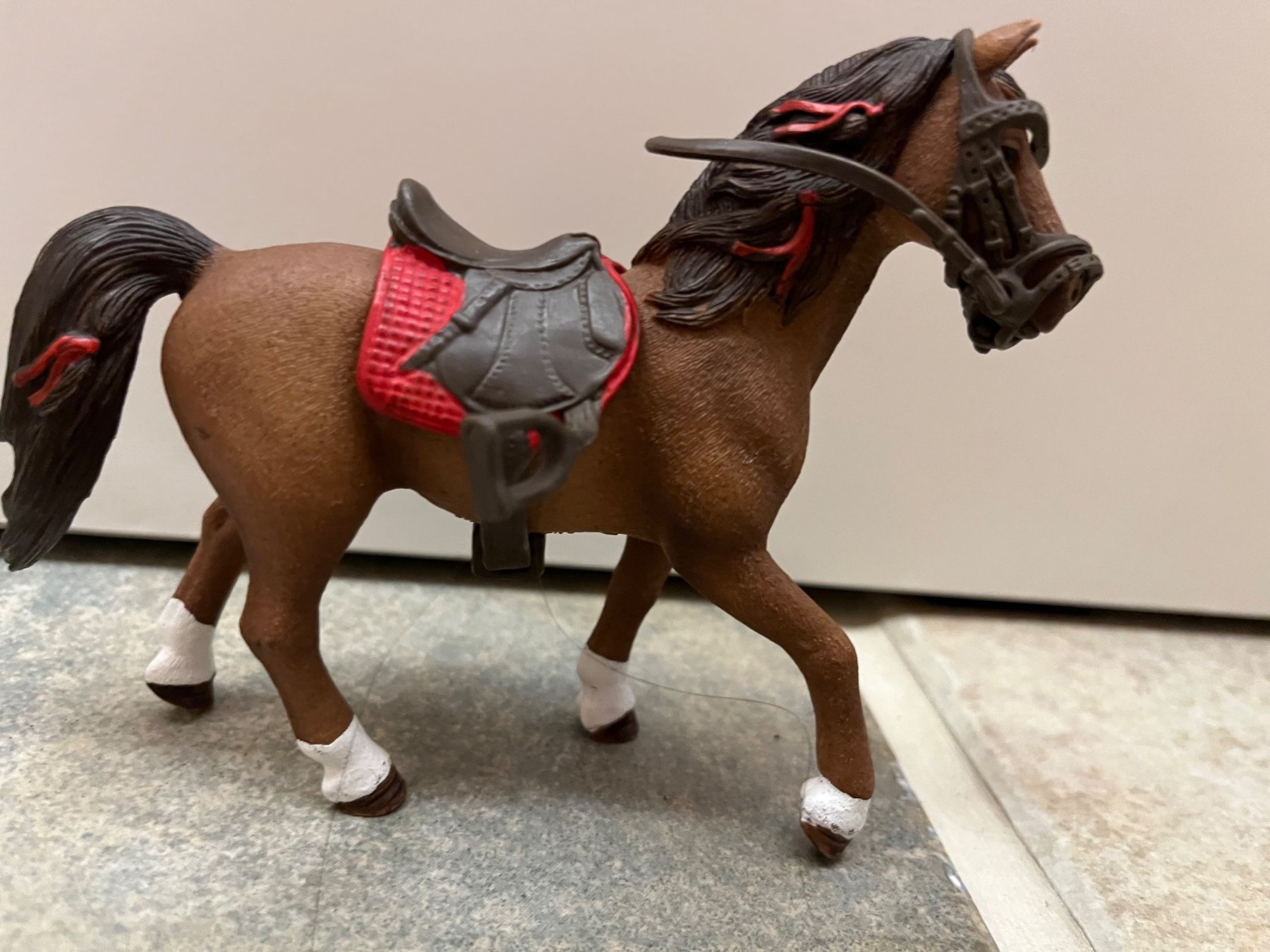 Schleich Giocattoli: Schleich Set mit Westernpferden und Bauernhoftieren – Usato da Zürich venduto da Nellyliva01 4