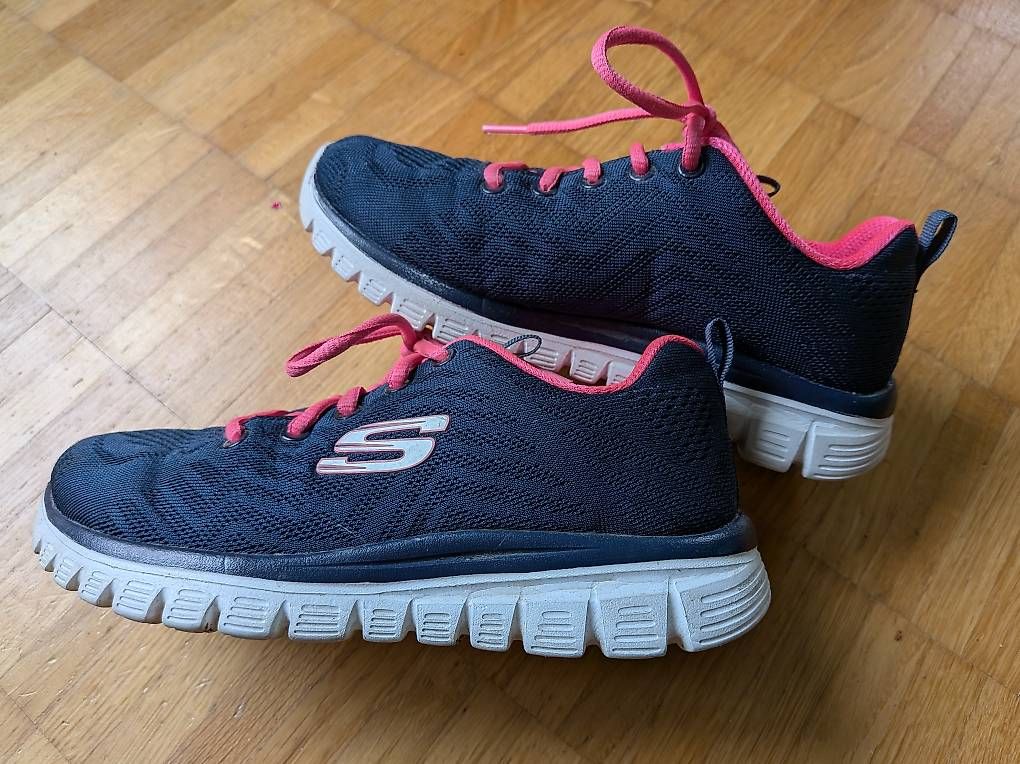 Scarpe per ragazze: Skechers memory foam Grösse 35 – Usato da Luzern venduto da jumeira01