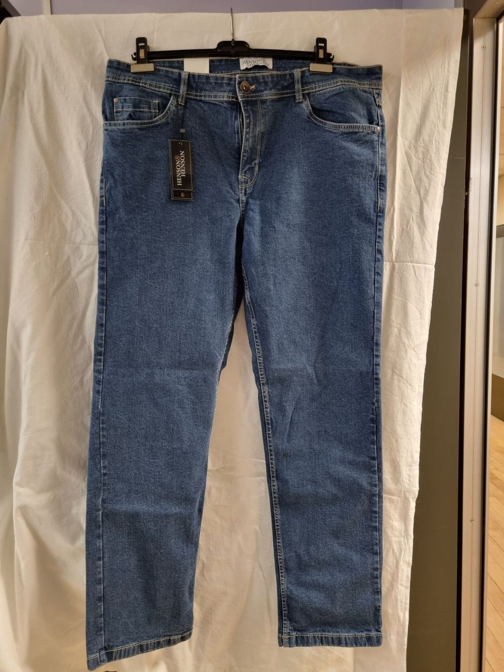 Jeans: Henson & henson Jeans Grösse 52 – Neuf (Voir description) à Schönenwerd par Chez_Mimi