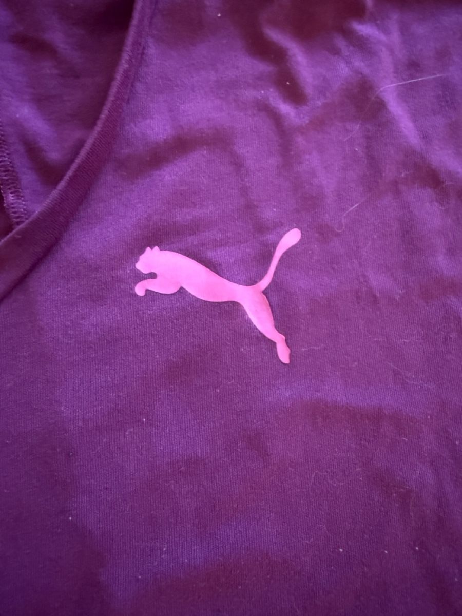 Puma T-shirt: Puma Sport tshirt – Usato da Basel venduto da Sarah921 1