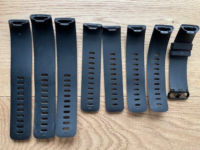 Bracciali & Braccialetti: Ersatzbänder Fitbit Charge 3 – Usato da Herisau venduto da ErWi9100