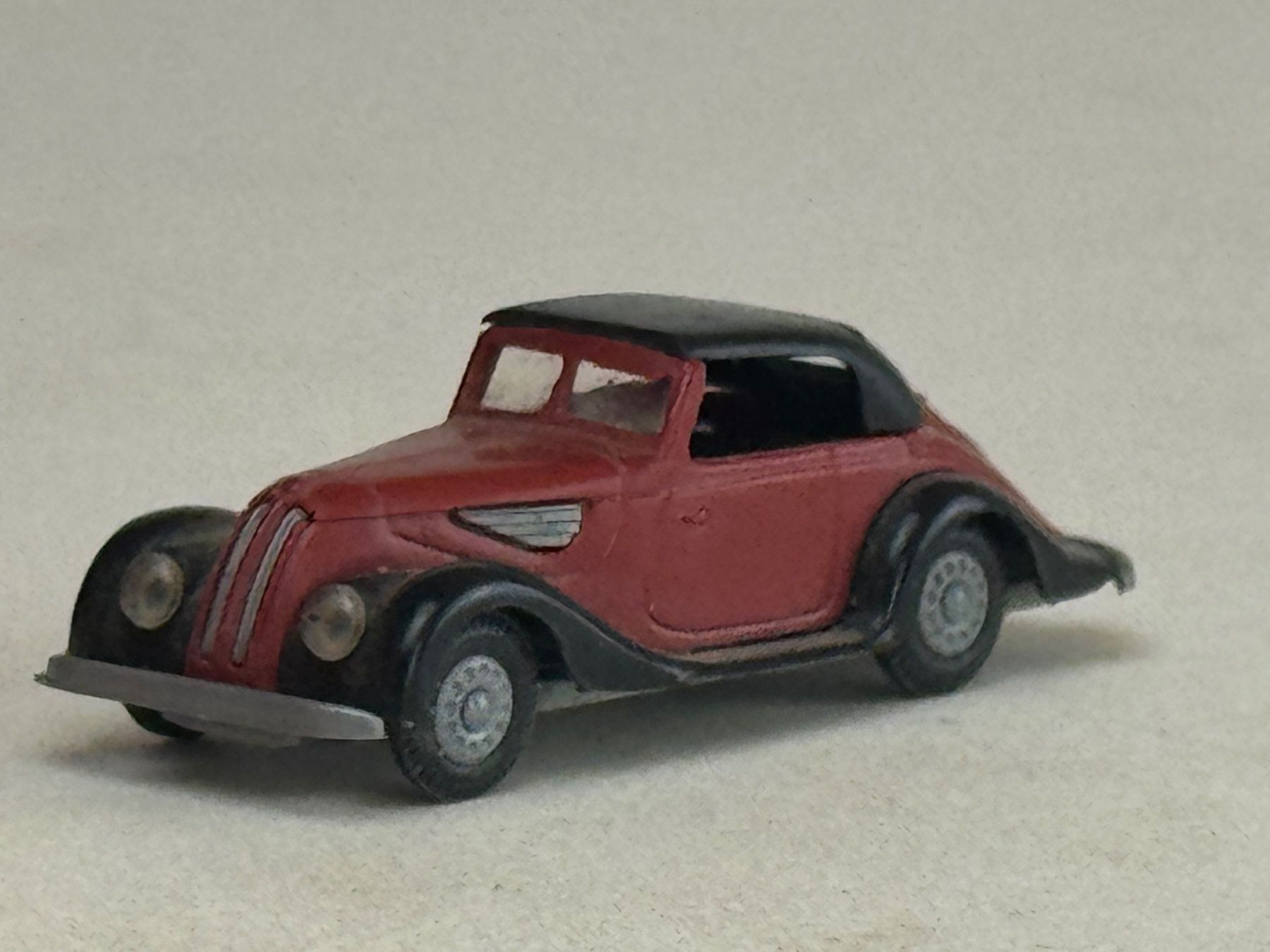 Praliné Modellini d'auto: VE1- Praline BMW 327 hellbraunrot/schwarz – Usato da Elm venduto da Wikmtz