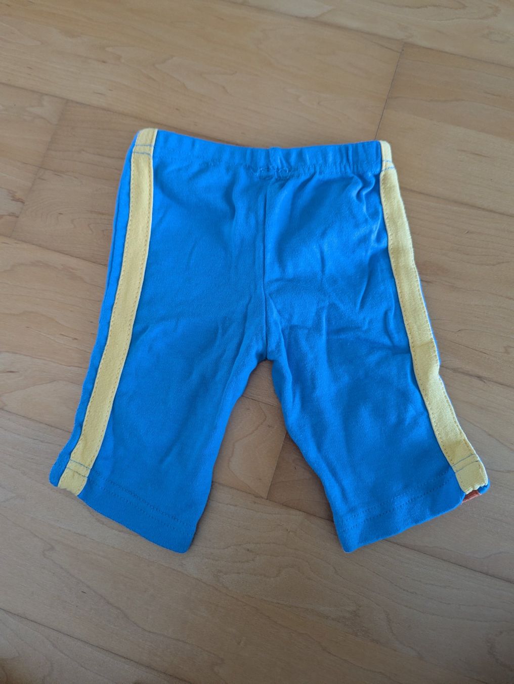 C&A Hosen: 3 Kinder Hosen Grösse 62 – Gebraucht aus Uster von matus.brlit 9