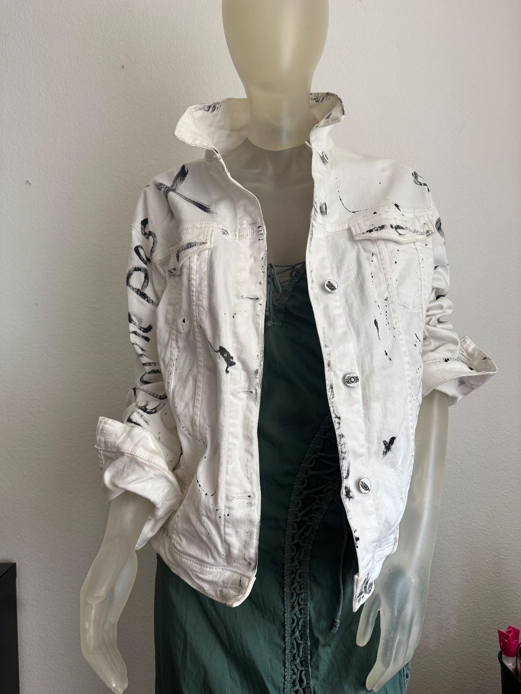 Giacche: Jeansjacke weiss  Gr. S – Usato da Basel venduto da YanaR10
