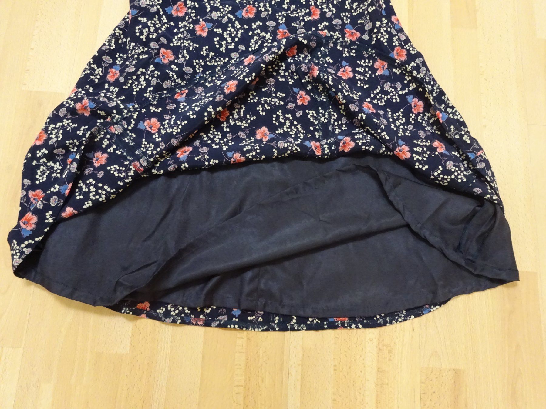 Vestiti: Neuw. Blümchenkleid - Unikat - Viskose - Gr. 38 – Nuovo (secondo la descrizione) da Zofingen venduto da Justizia_01 6