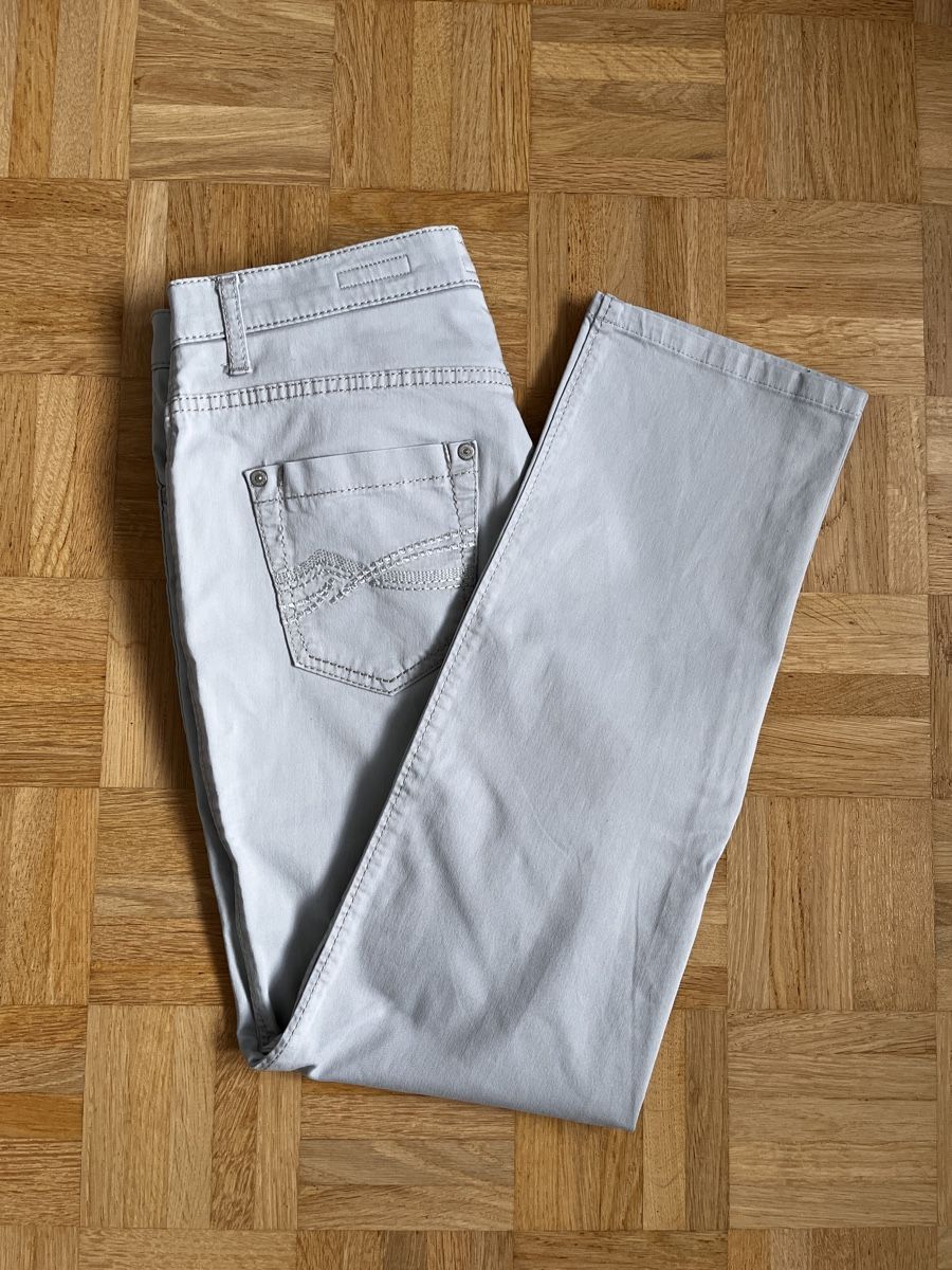 Pantaloni: Damen Hosen Grau Gr. 38 – Usato da Zürich venduto da Kleanthy 7