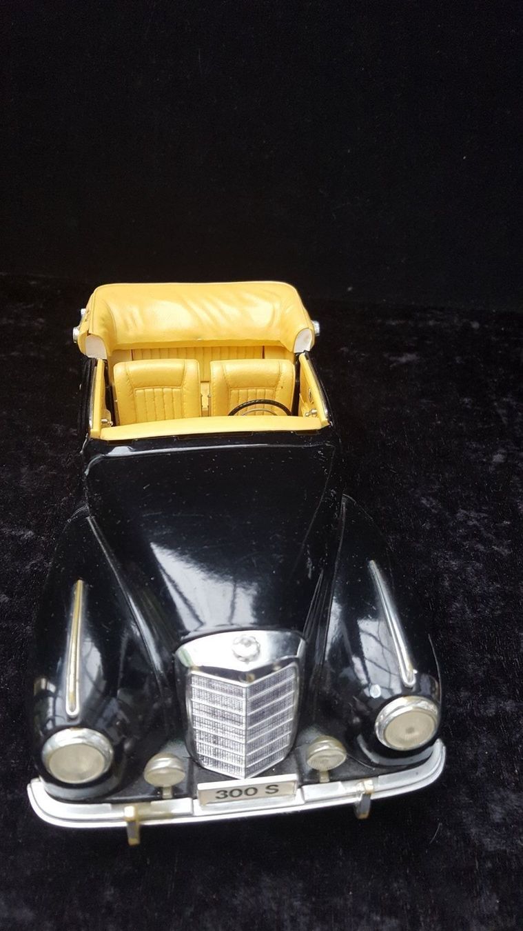 Maisto Modellautos: Modellauto Maisto Mercedes – Gebraucht aus Reinach von 3Guggerli