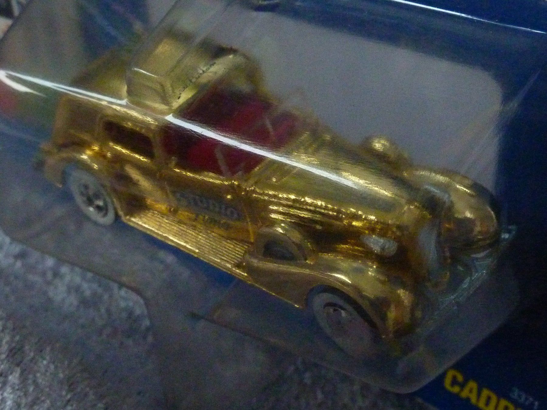 Hot Wheels Modellini d'auto: Classic Caddy California Custom  1:64 – Nuovo e nell'imballaggio originale da Dürrenäsch venduto da Cobra1ch 3