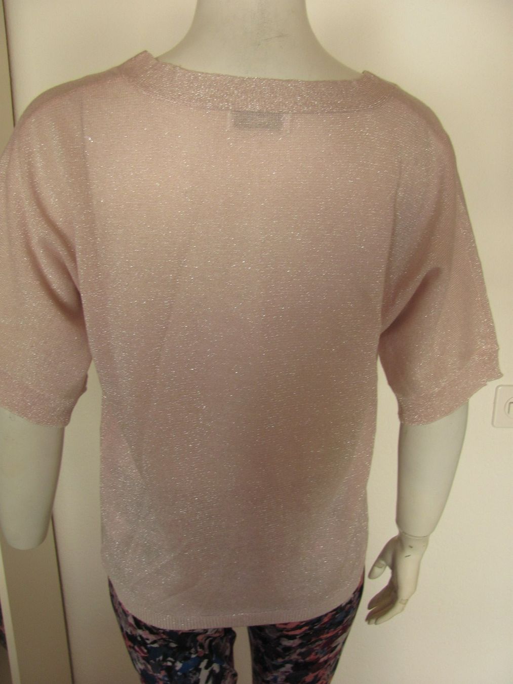 La Redoute Maglioni & Felpe: Damen Pullover kurzarm rosa Glitzer V-Ausschnitt neu – Usato da Gümligen venduto da Fantapanda 4