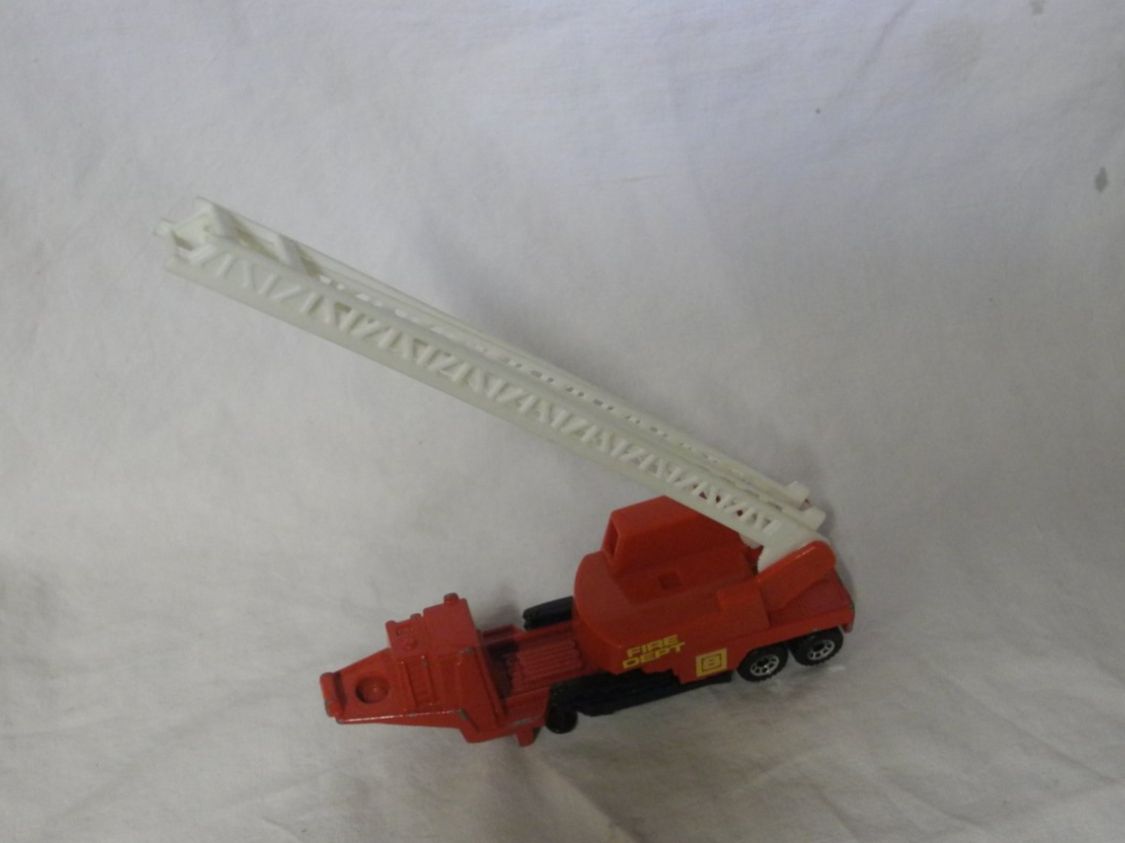 Matchbox Modellautos: MATCHBOX FEUERWEHR  ERSATZTEILSPENDER – Gebraucht aus Gurtnellen von Murmeli99 1