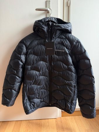 Neue Peak Performance Helium Daunenjacke Damen Gr. S Schwarz