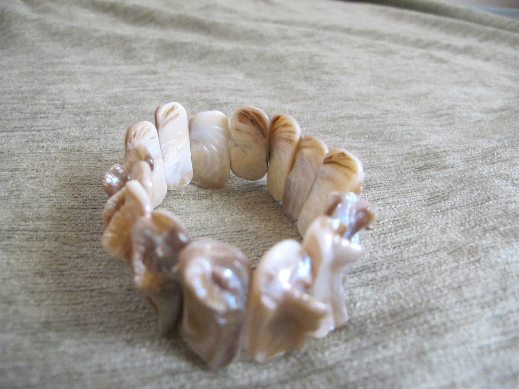Bracciali & Braccialetti: Extravagantes Muschel Armband – Usato da Löhningen venduto da Chimae67 8