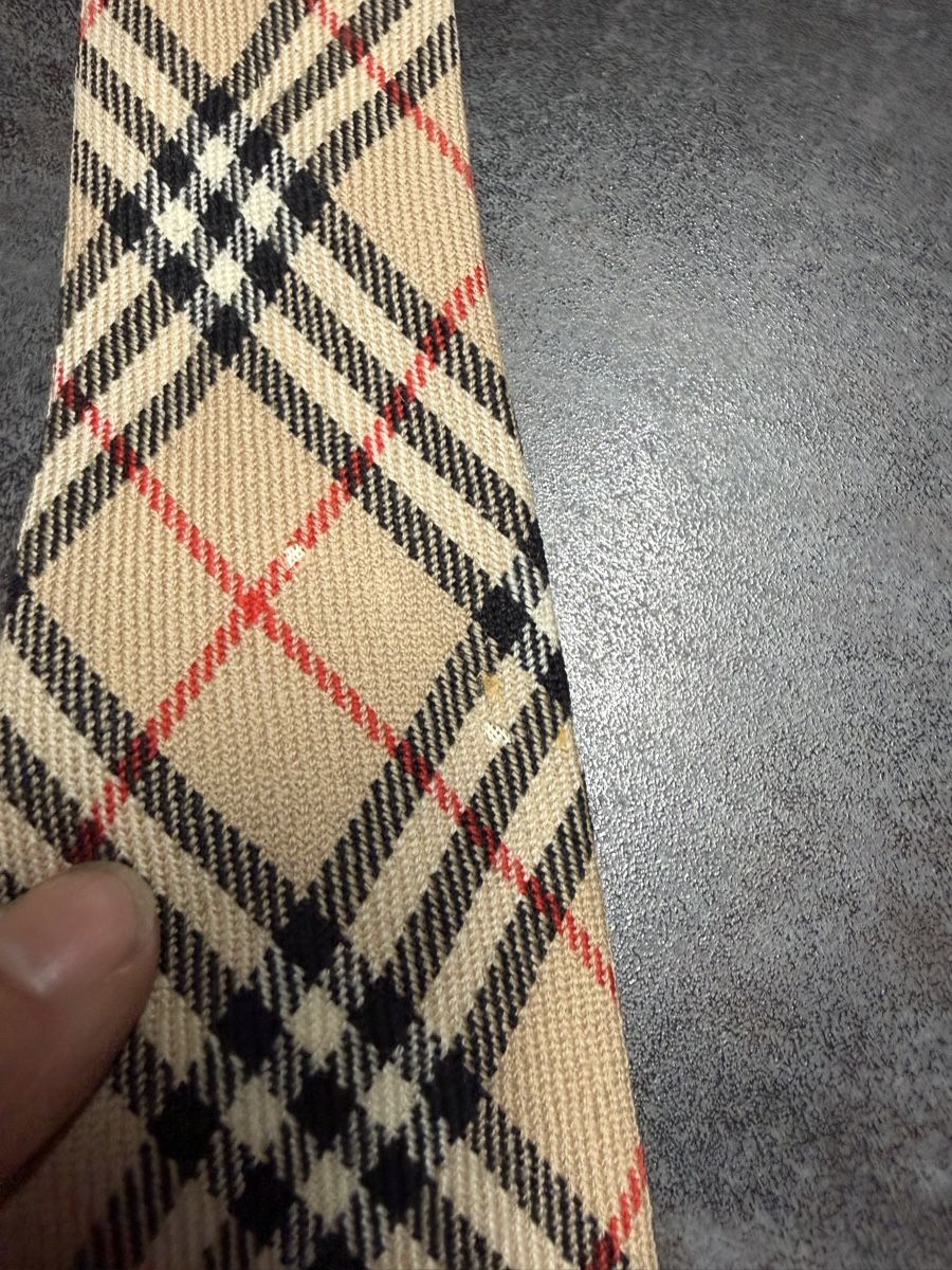 Burberry Cravatte: Vintage Burberrys Krawatte – Usato da Wettingen venduto da NickInc 3