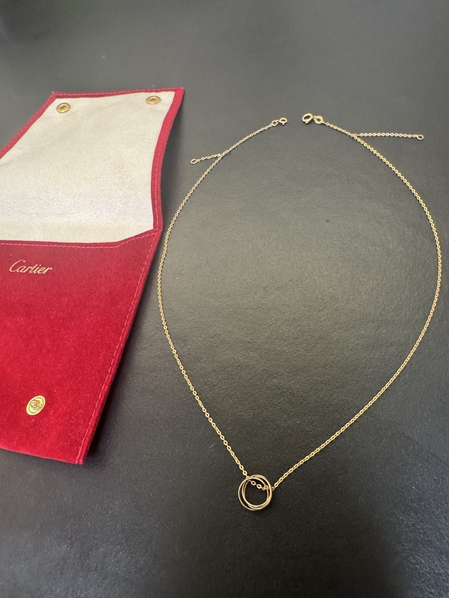 Cartier Catenine: Cartier Trinity Chain and pendant Mini model – Usato da Neuchatel venduto da Mia_G 6