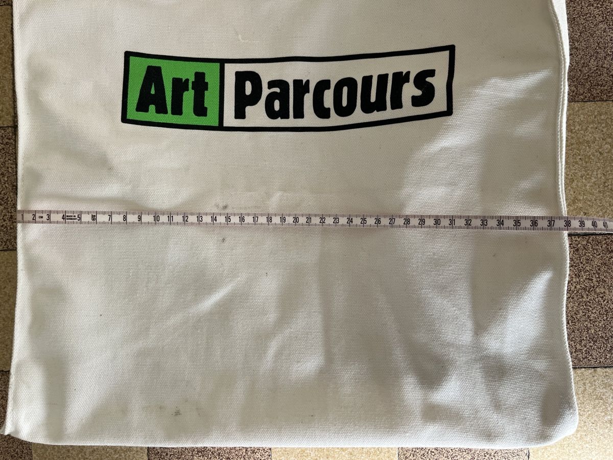 Borse: Art Parcours Jurtetasche weiss – Usato da Basel venduto da arminafera 4