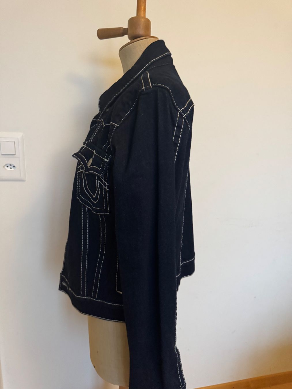 True Religion Giacche: *** True Religion Jeans Jacke, NEU *** – Nuovo (secondo la descrizione) da Hombrechtikon venduto da tvogel 1