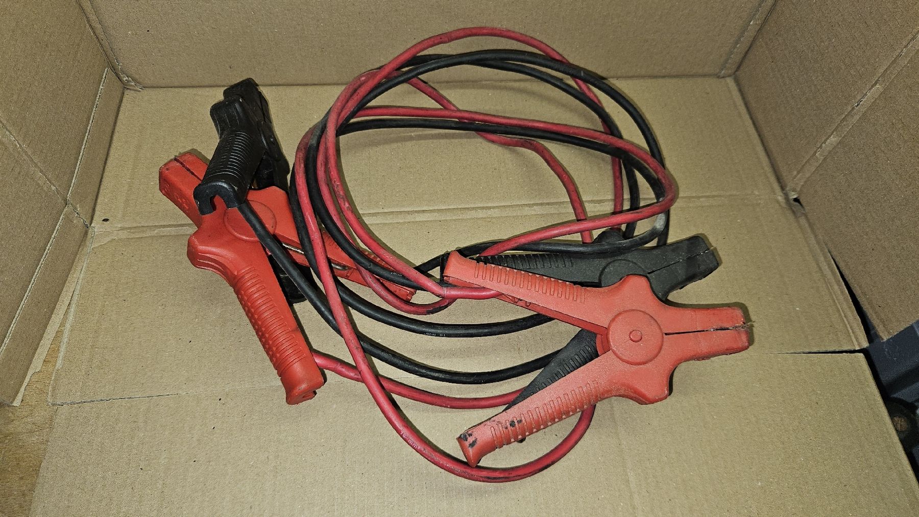 Kabel: Starthilfekabel  – Gebraucht aus Gränichen von speedbroom