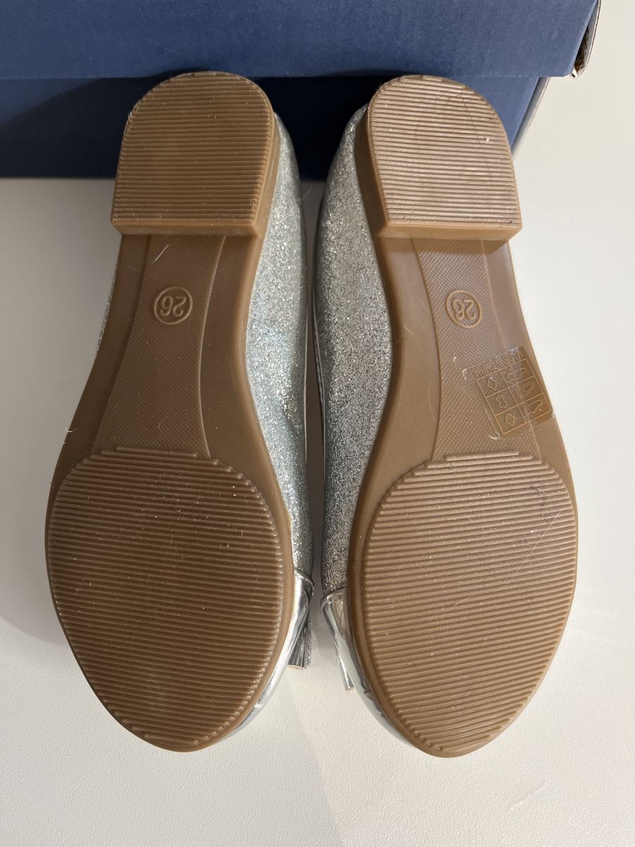 Scarpe per ragazze: Glitzer Ballerinas mit Schleife, Grösse 26, Neu – Nuovo (secondo la descrizione) da Pratteln venduto da Daily88 1