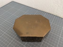 8eckige Messing Dose aus Indien golden