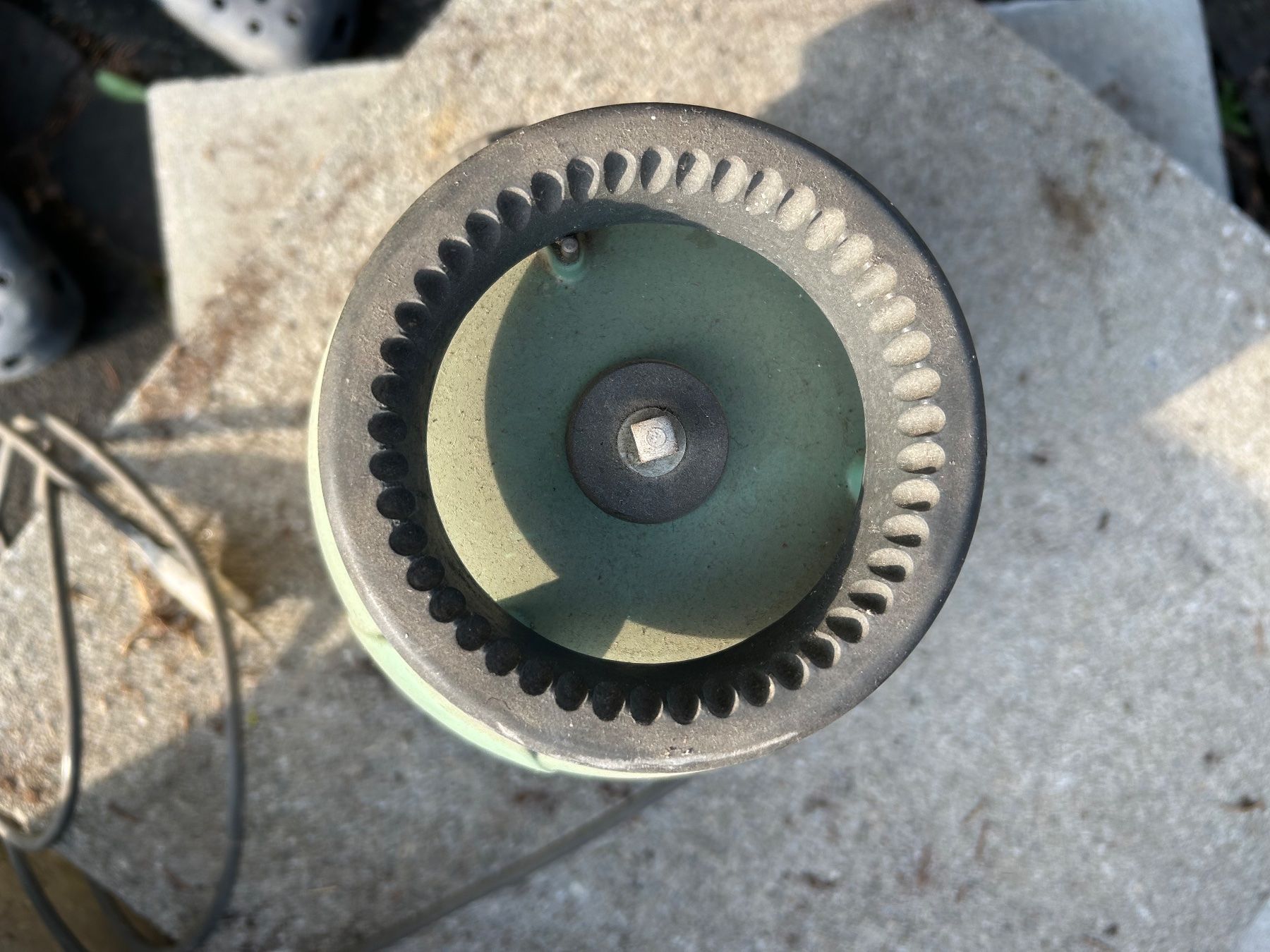 Küchengeräte: Rotor Mixer Unterteil – Gebraucht aus Kleindöttingen von Demon4 2