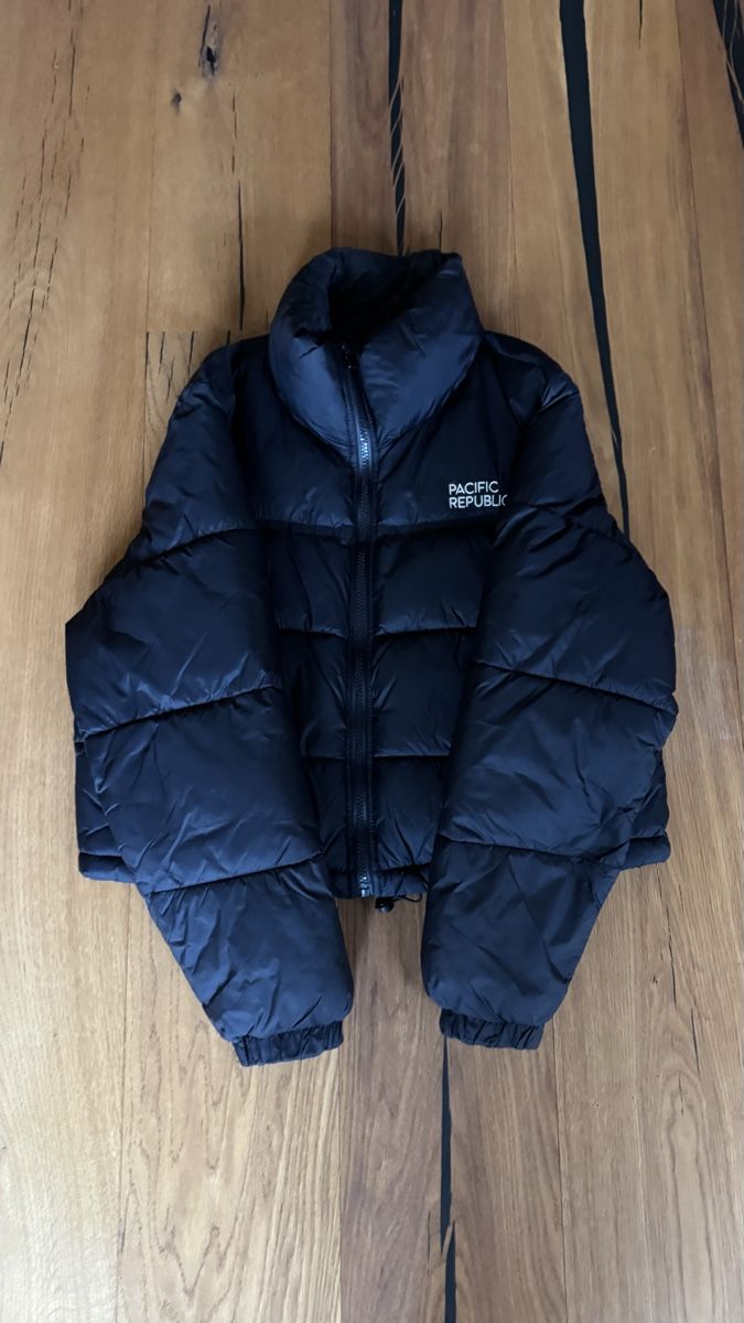 Pull&Bear Giacche: Puffer Jacke Pull&Bear schwarz – Usato da Weinfelden venduto da aline.brc