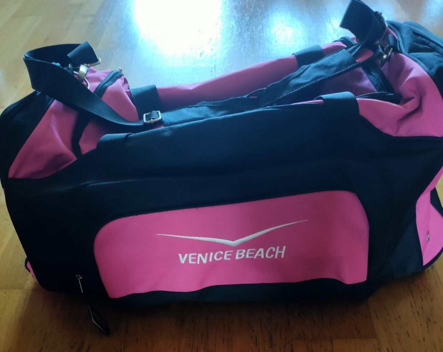 Borse: Venice Beach Sporttasche – Usato da Luzern venduto da Luzern_Energy