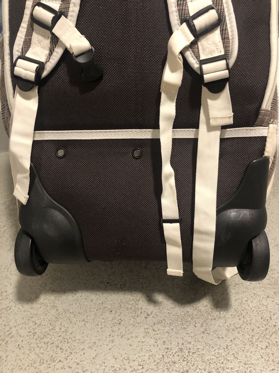 Desigual Zaini: Rucksack mit Rollen – Nuovo (secondo la descrizione) da Seuzach venduto da Alisa87 2